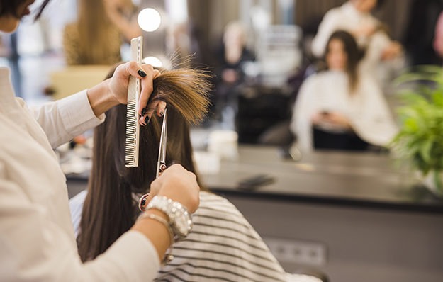 salon de coiffure a Pegomas-coiffeur Pegomas-coloration La Roquette-sur-Siagne-coiffure de mariage Mouans-Sartoux-barbier Tanneron-coupe de cheveux Pegomas